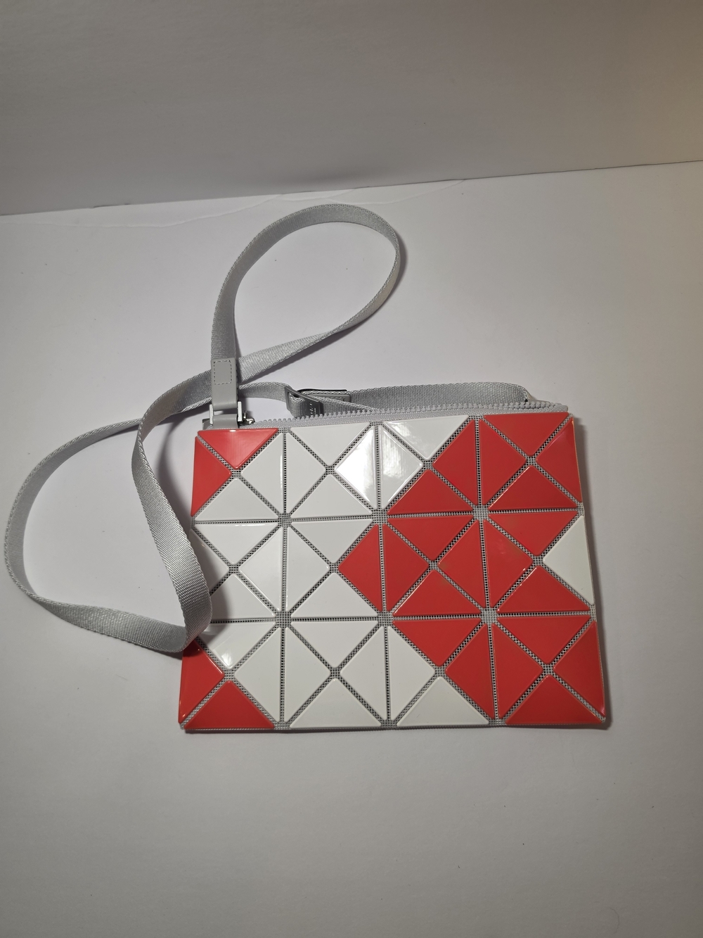BAO BAO ISSEY MIYAKE SIGN Red White Prism Crossbody Bag - Picture 4 of 6